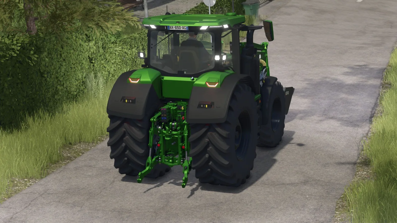 John Deere 7R with front loader FS25