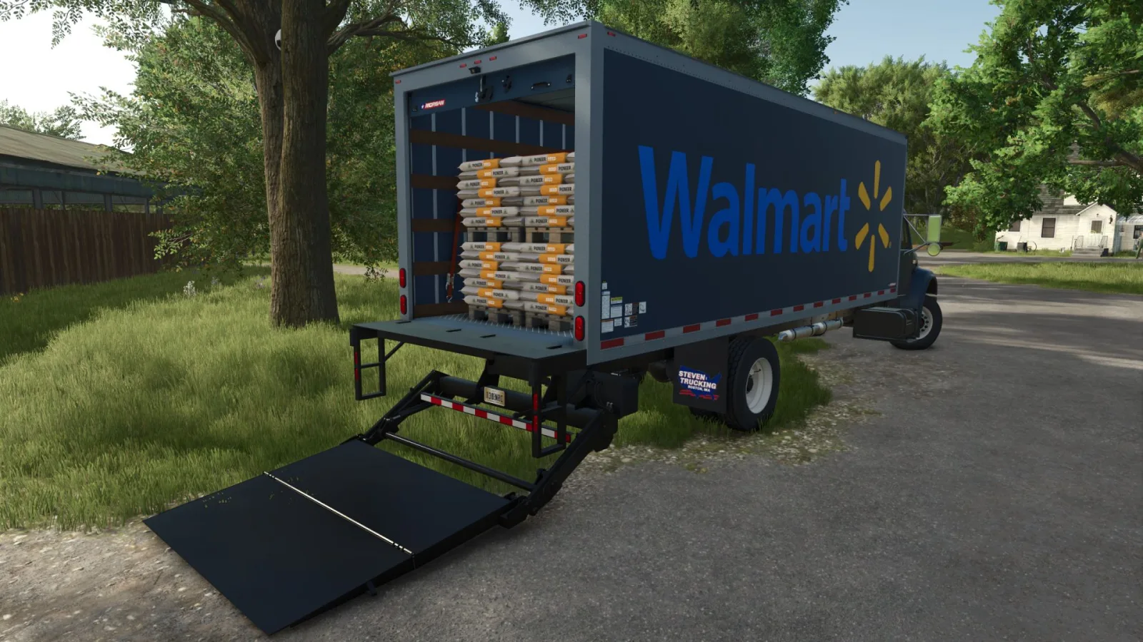 International 4900 Box truck FS25