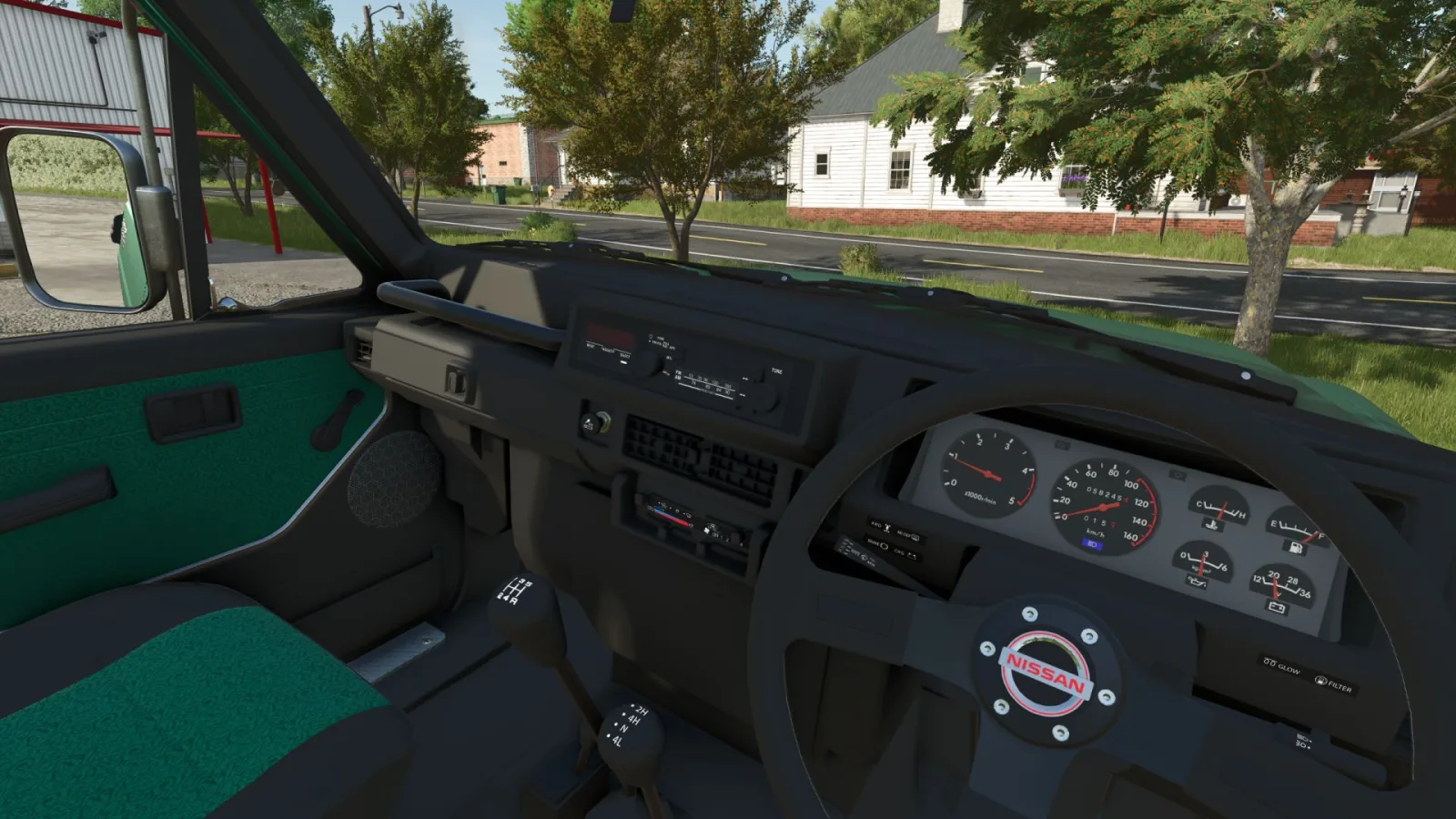Nissan Safari 1985 FS25 - screenshot 2