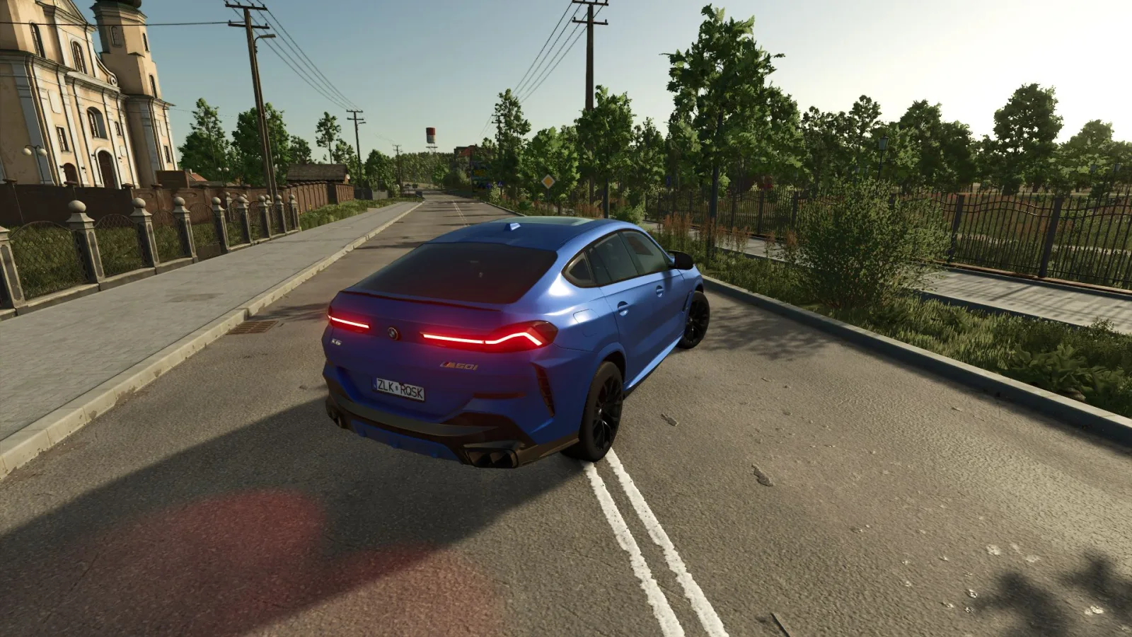 BMW X6 M60i 2025 FS25 - screenshot 2