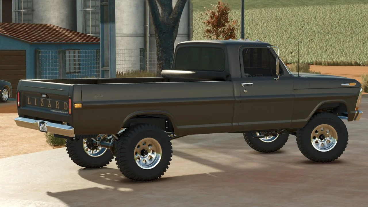 Lizard F100 V8 1975 FS25 - screenshot 3