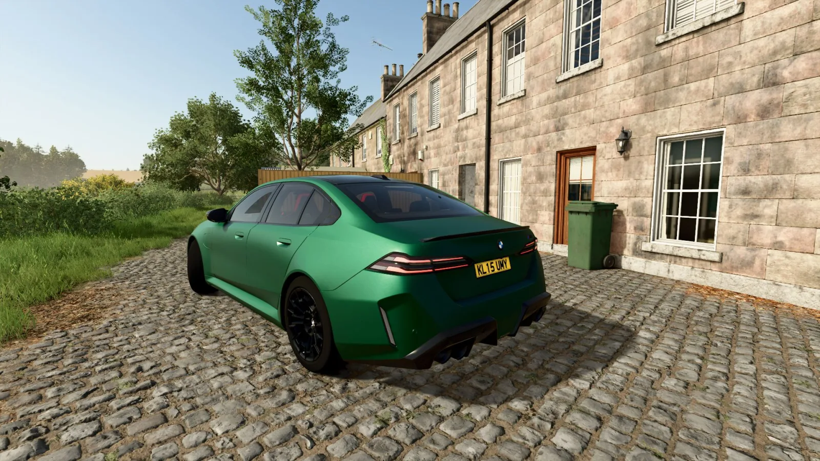 BMW M5 FS25 - screenshot 3