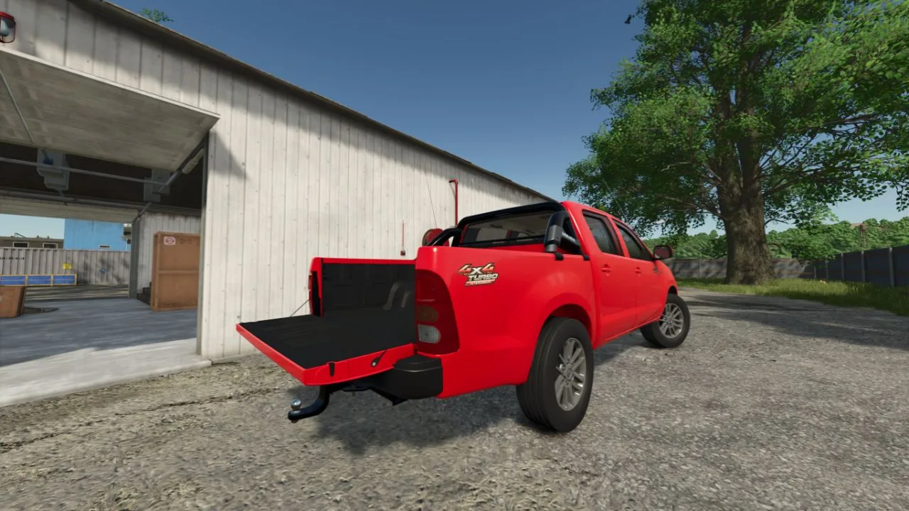 Toyota Hilux 2005 FS25 - screenshot 2