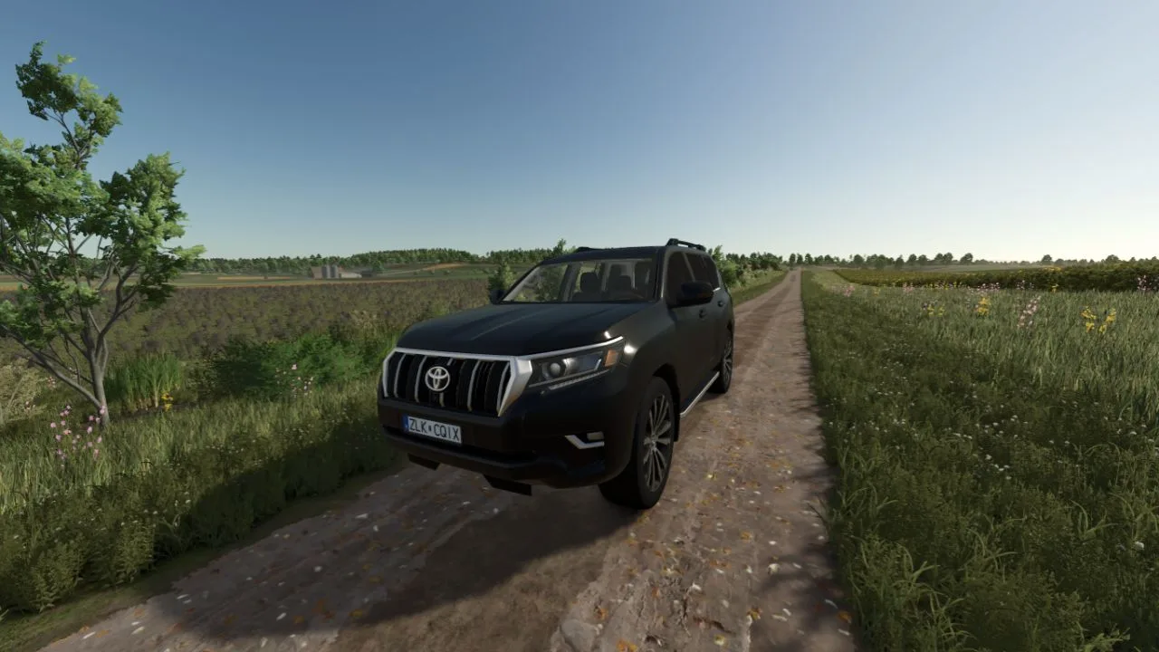 Toyota Land Cruiser Prado 2018 FS25 - screenshot 1