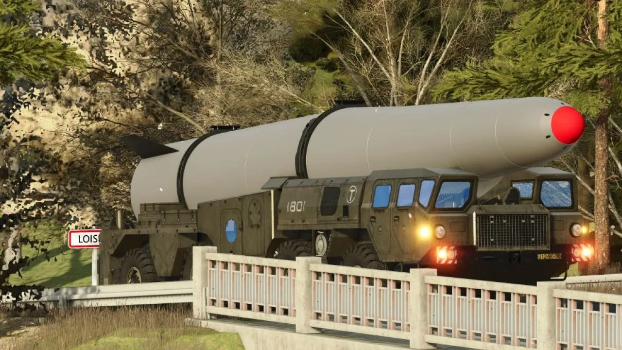 MAZ Missile Transporters & NASA Launch Vehicles FS25 - screenshot 3