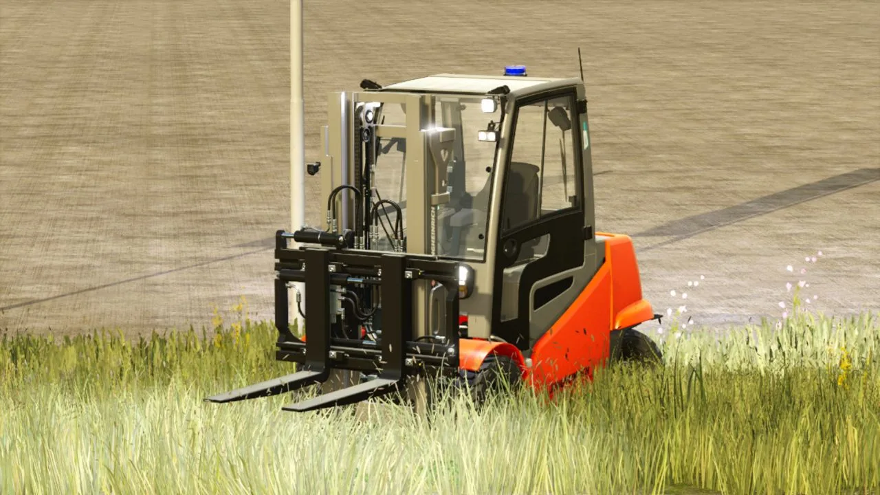 Fire brigade forklift FS25 - screenshot 2