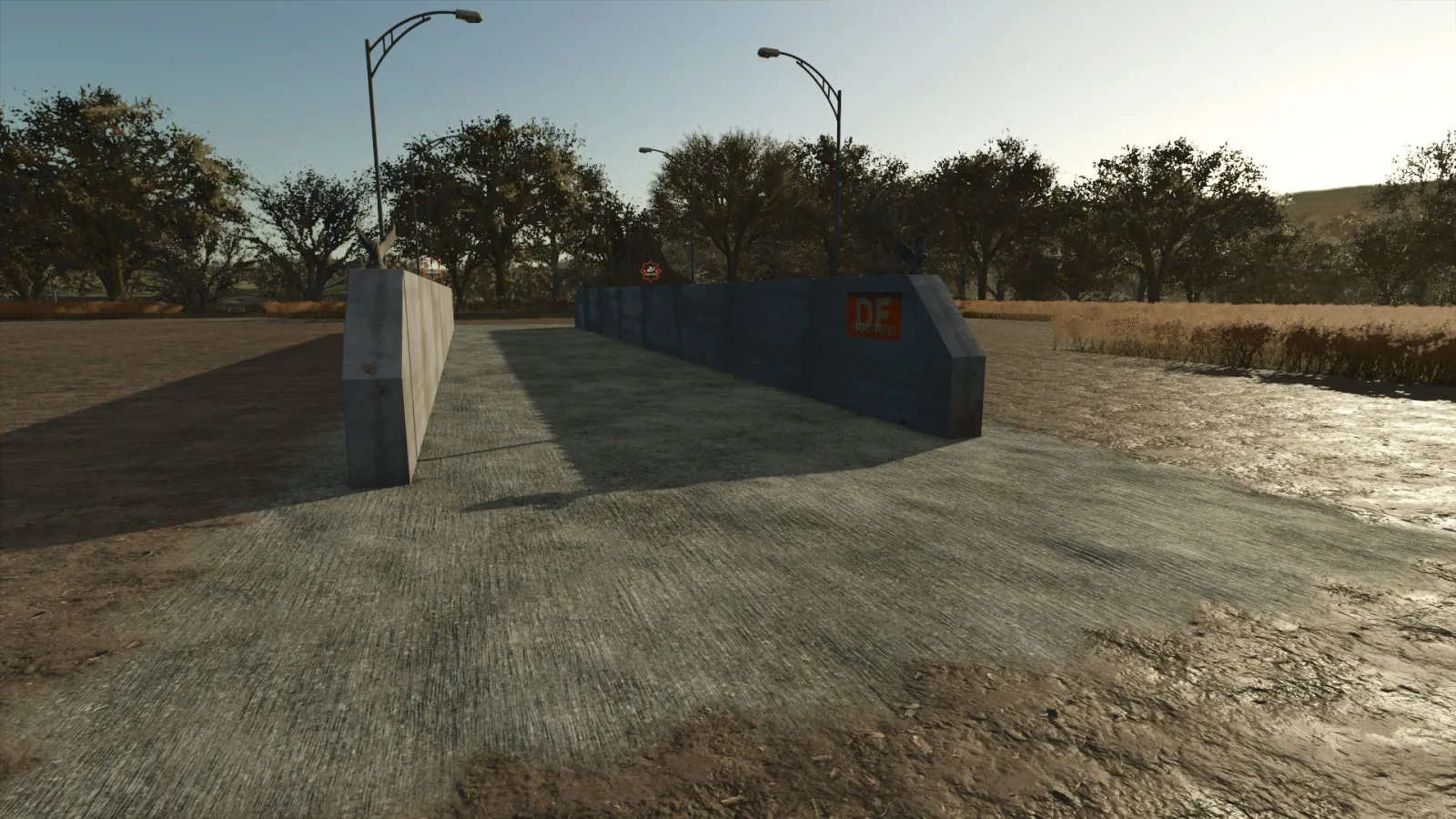 DF Industries M37 Large Silage Bunker (6m High Wall) FS25 - screenshot 2