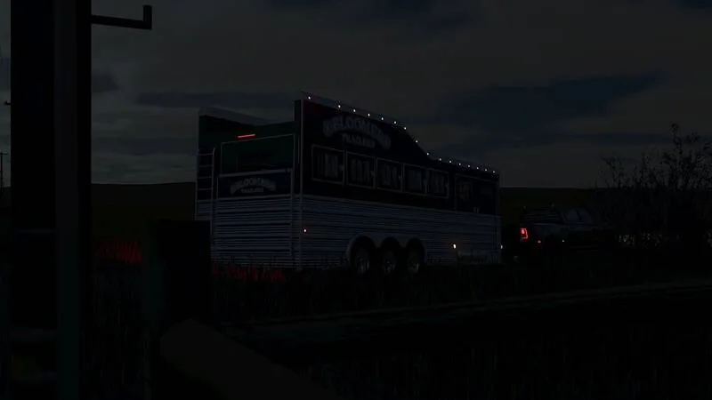 Bloomer 5 Horse Bumper Pull Trailer - screenshot 2