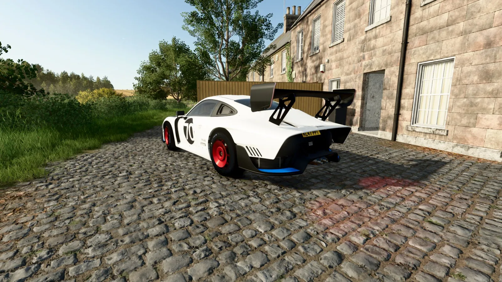 Porsche #70 Porsche Motorsport 935 FS25 - screenshot 2