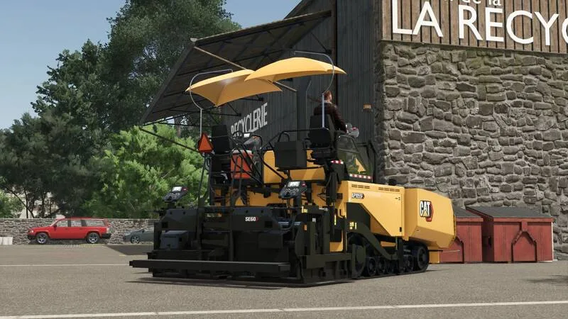 Caterpillar AP1055F Asphalt Paver - screenshot 2