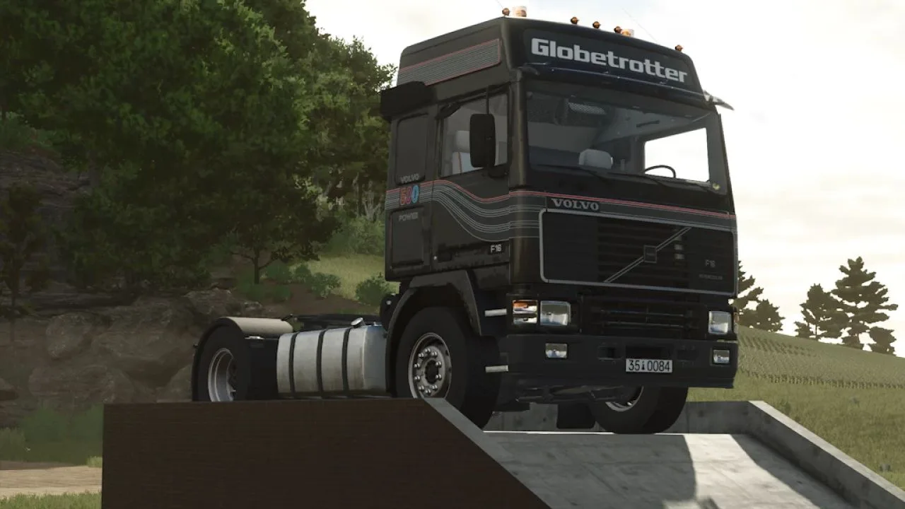 Volvo F16 Rust Edition FS25 - screenshot 2